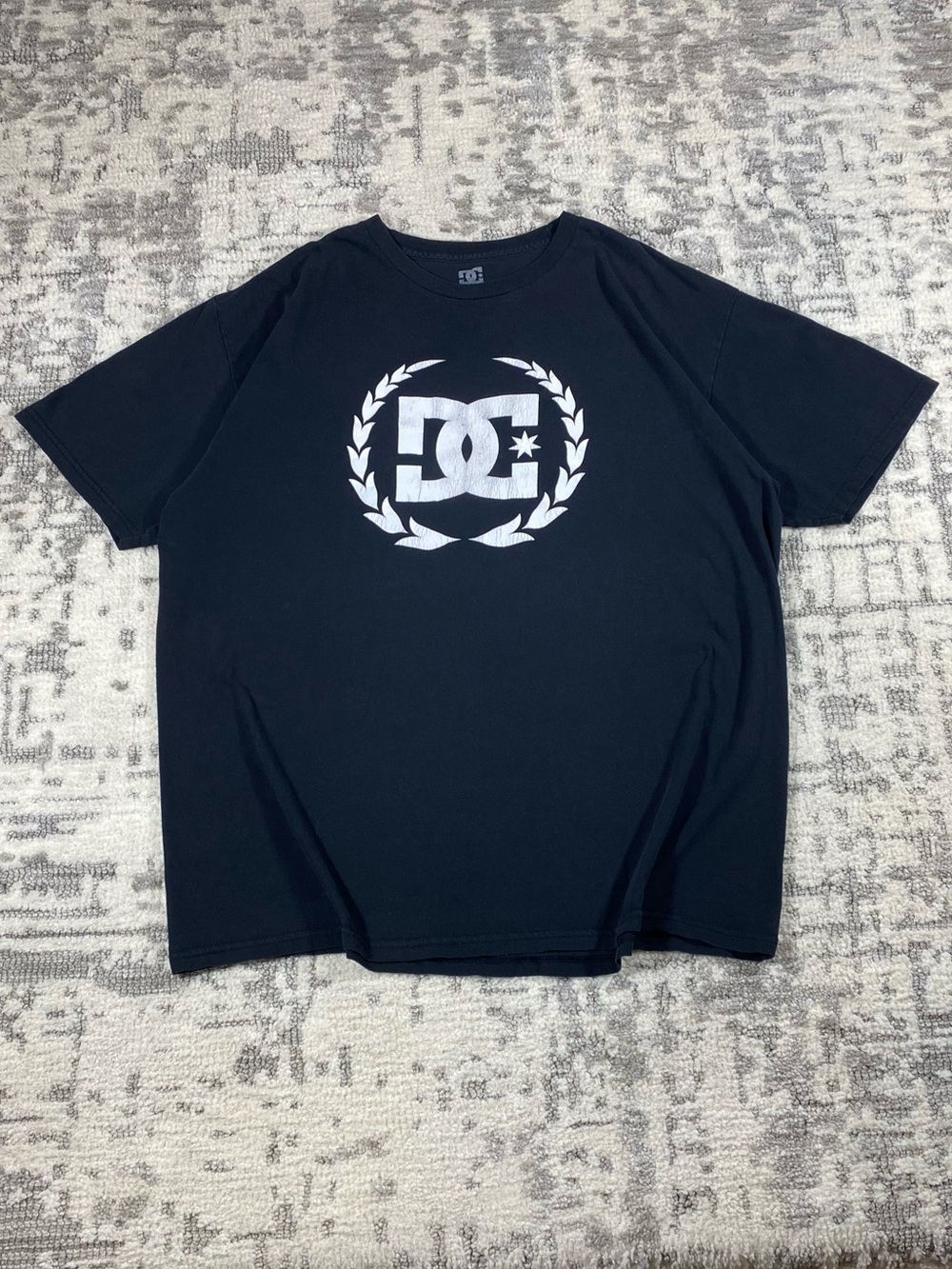 Y2k DC Shoes Skateboarding Tee Shirt